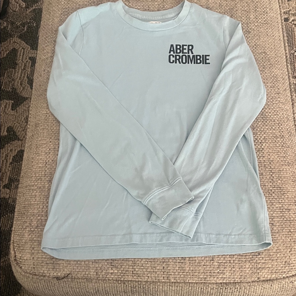Abercrombie & Fitch Gray Long Sleeve Tee
